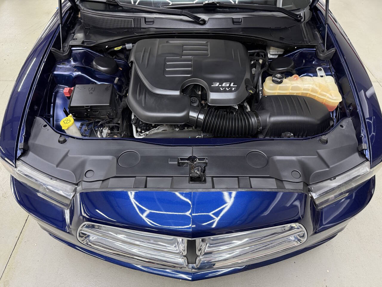 Used 2014 Dodge Charger SE w/ Sport Appearance Group RWD image 7