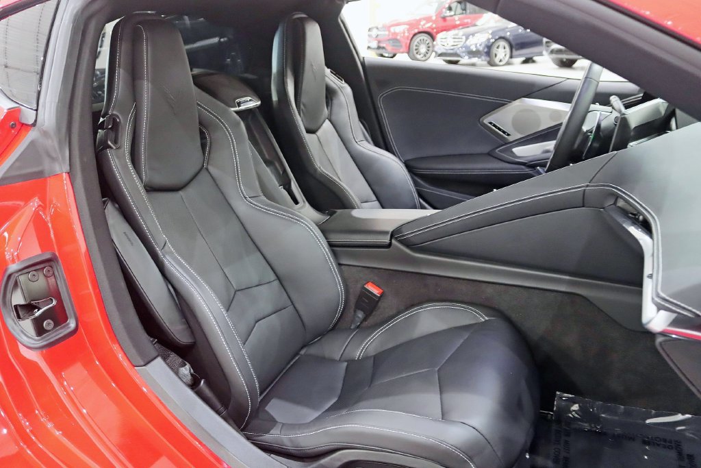 Used 2022 Chevrolet Corvette Stingray Preferred Cpe w/ Z51 Performance Package RWD image 27