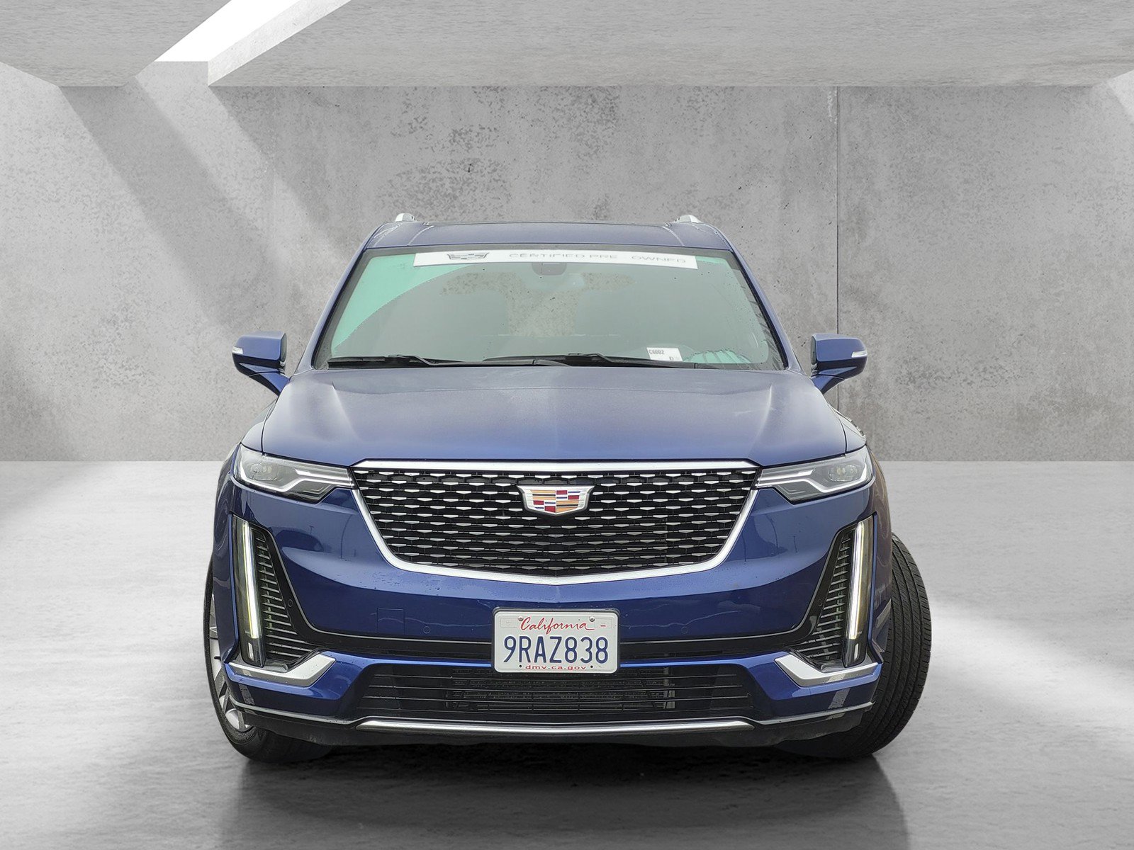 Certified 2025 Cadillac XT6 Premium Luxury image 2