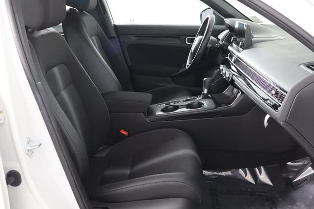 Used 2025 Honda Civic Sport image 17