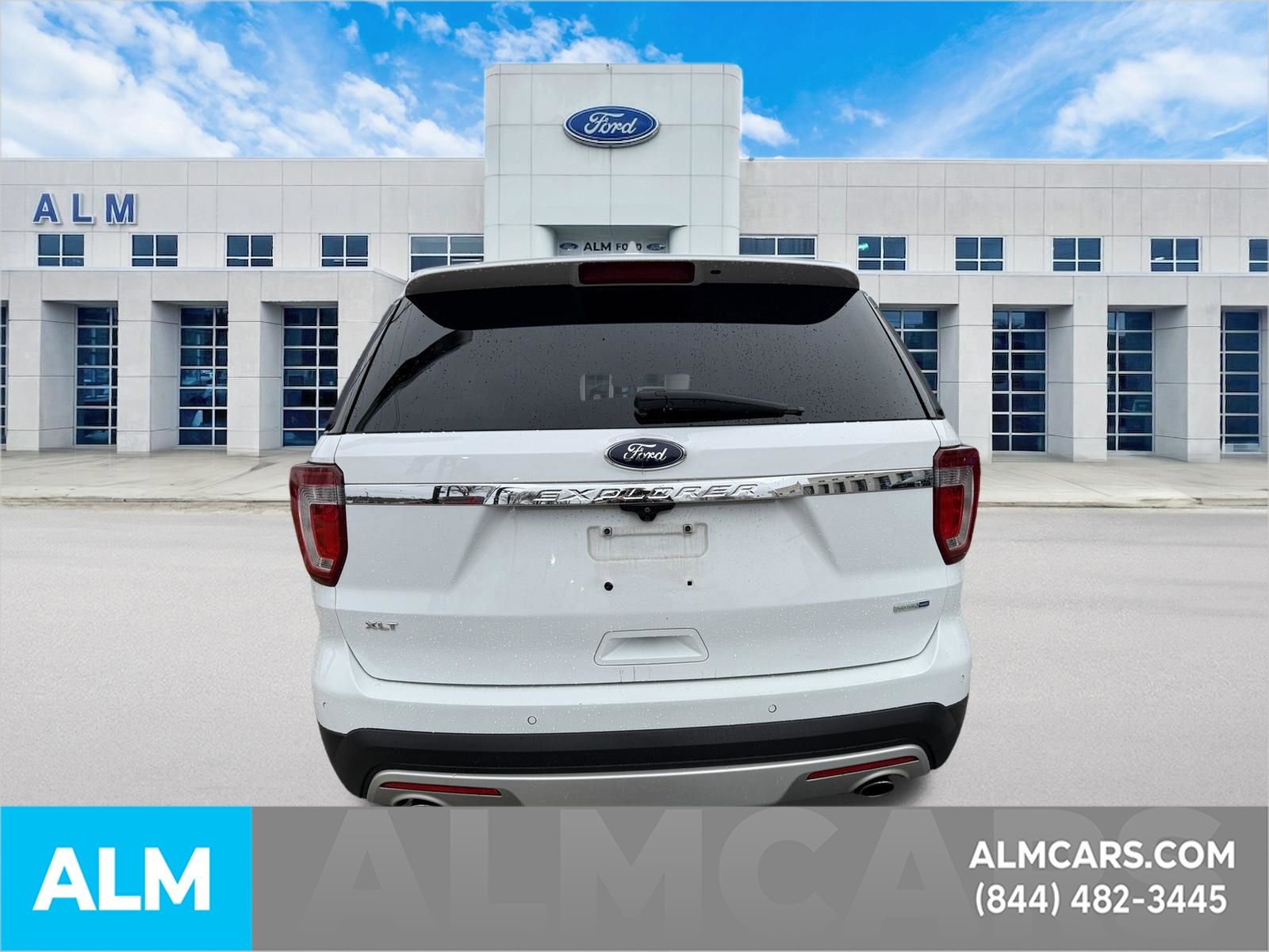 Used 2016 Ford Explorer XLT image 9