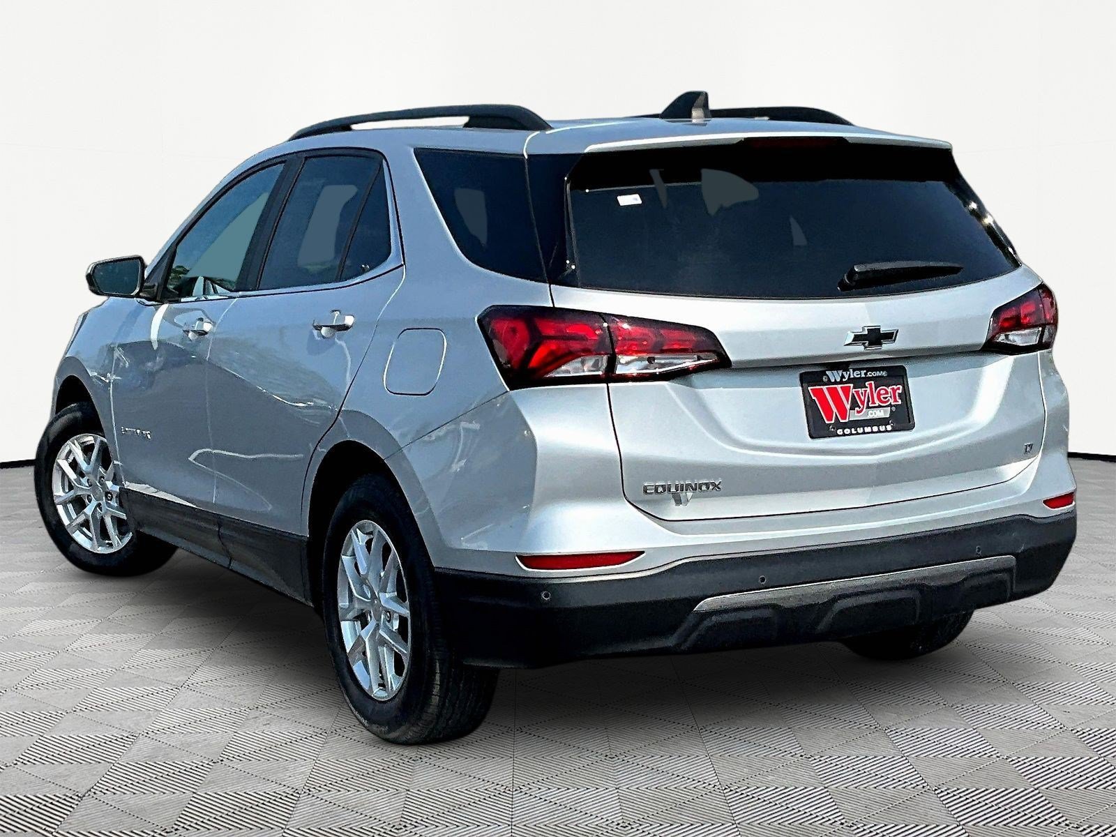 Used 2022 Chevrolet Equinox LT FWD image 4