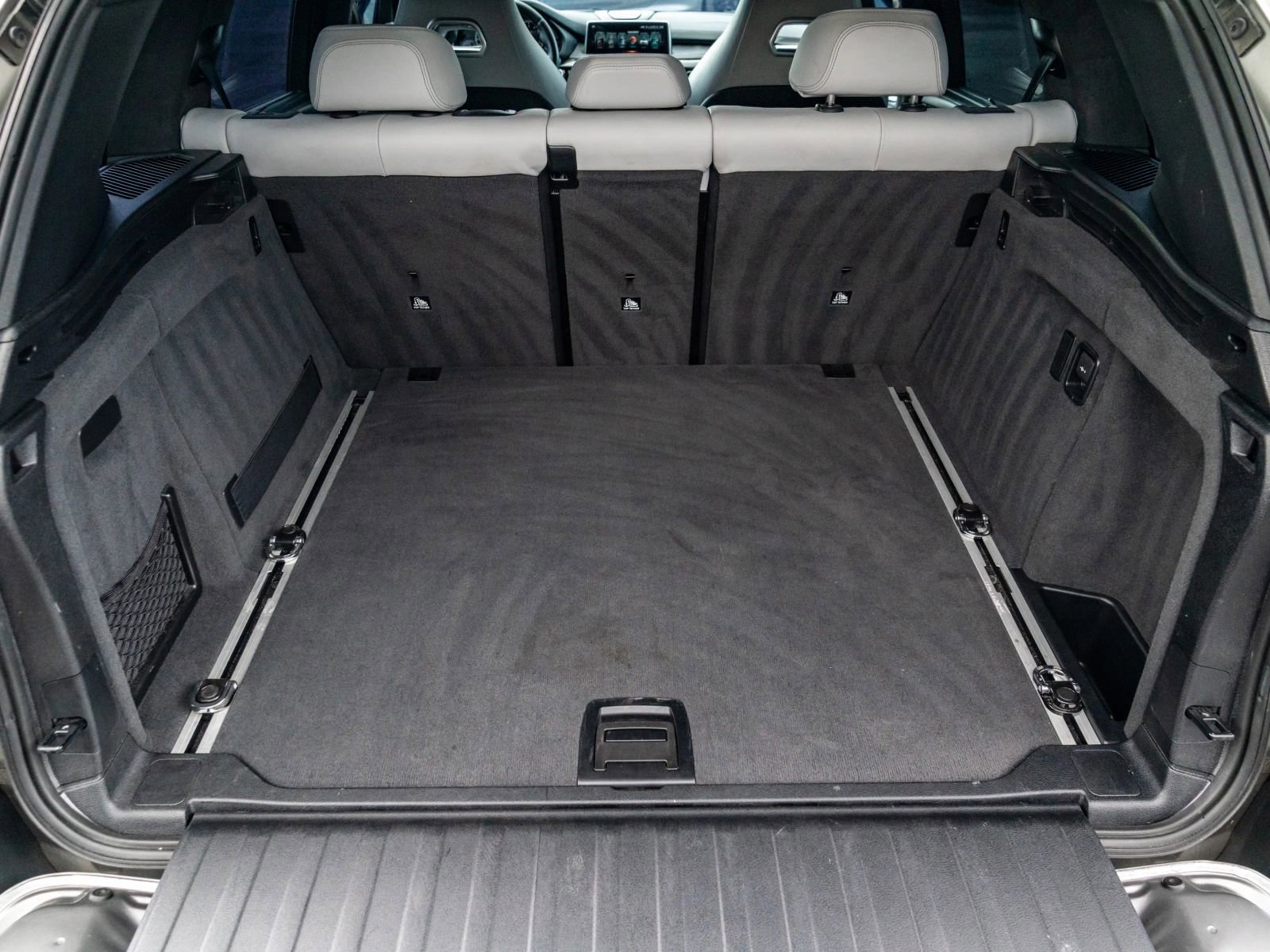 Used 2017 BMW X5 M image 44