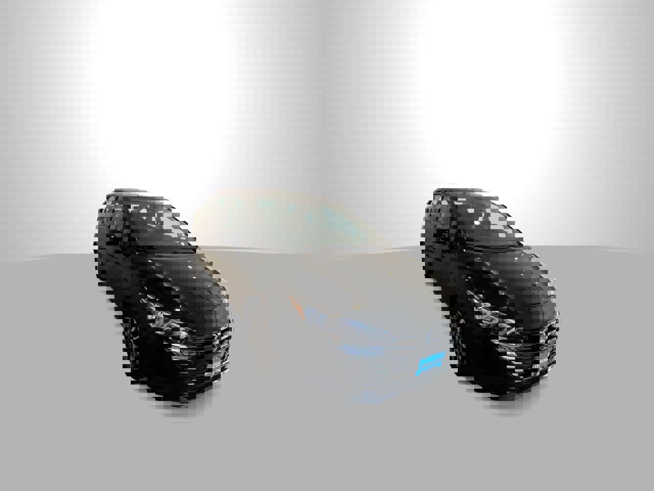 Used 2023 Nissan Versa SV image 2