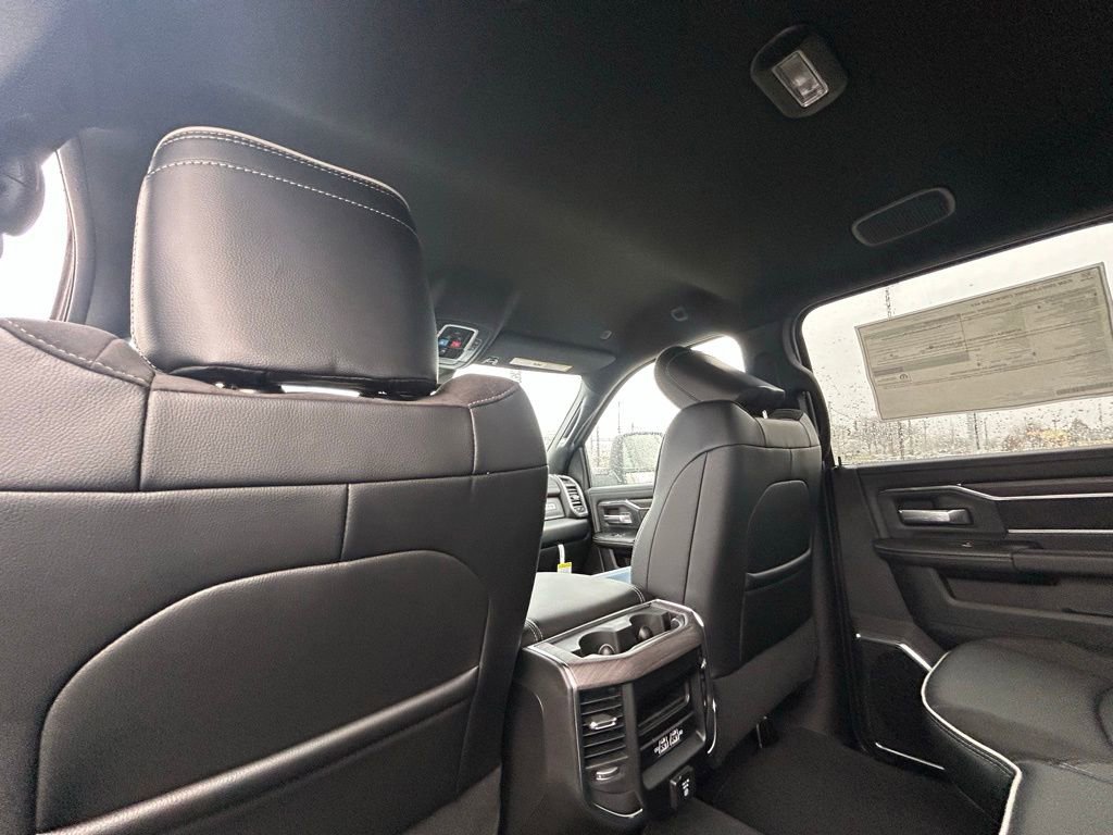 New 2026 RAM 2500 Laramie AWD/4WD image 29