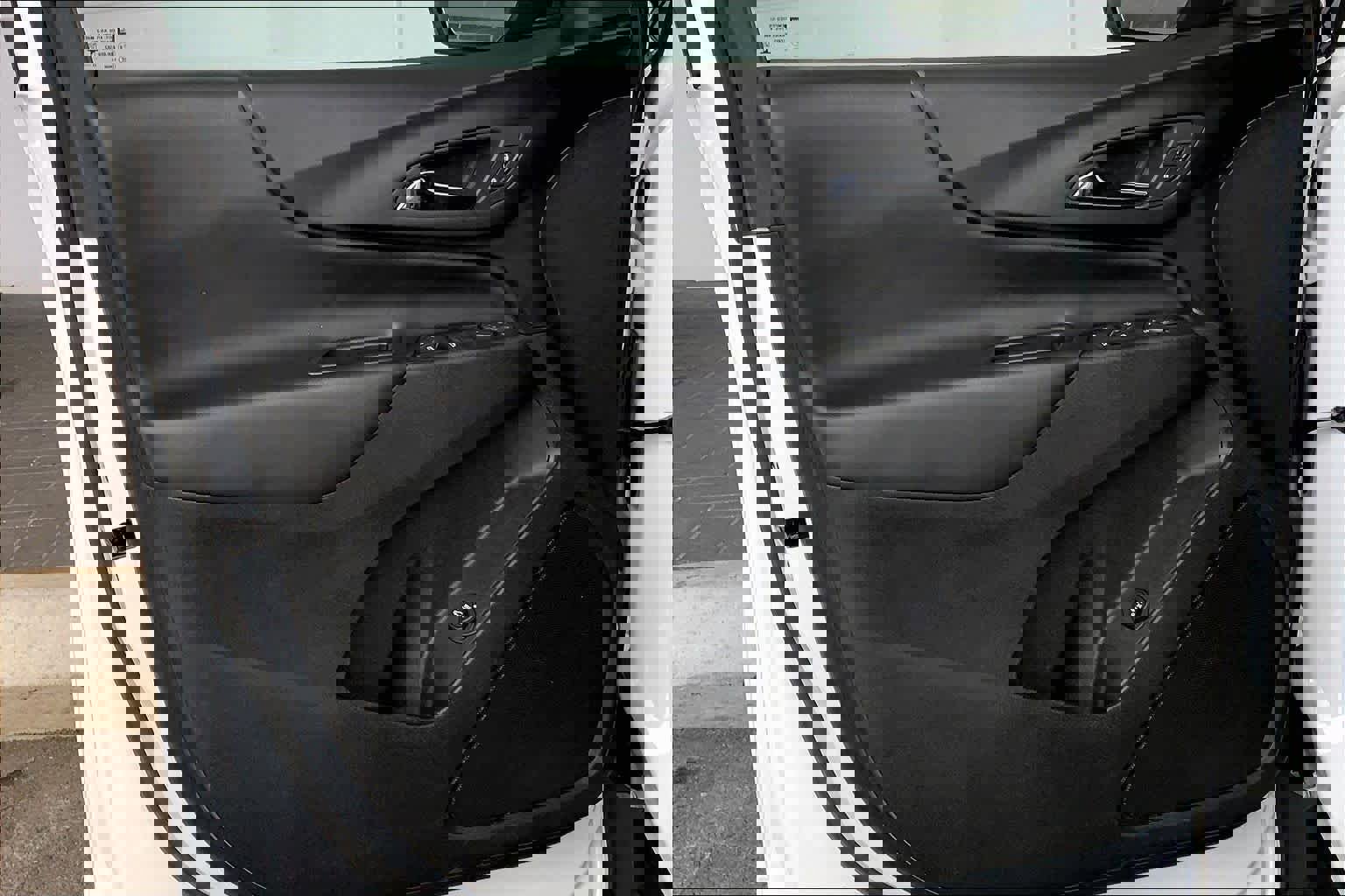 Used 2024 Chevrolet Equinox LT image 42