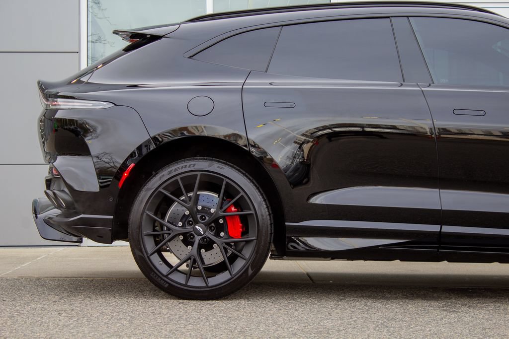 Used 2025 Aston Martin DBX 707 AWD/4WD image 6