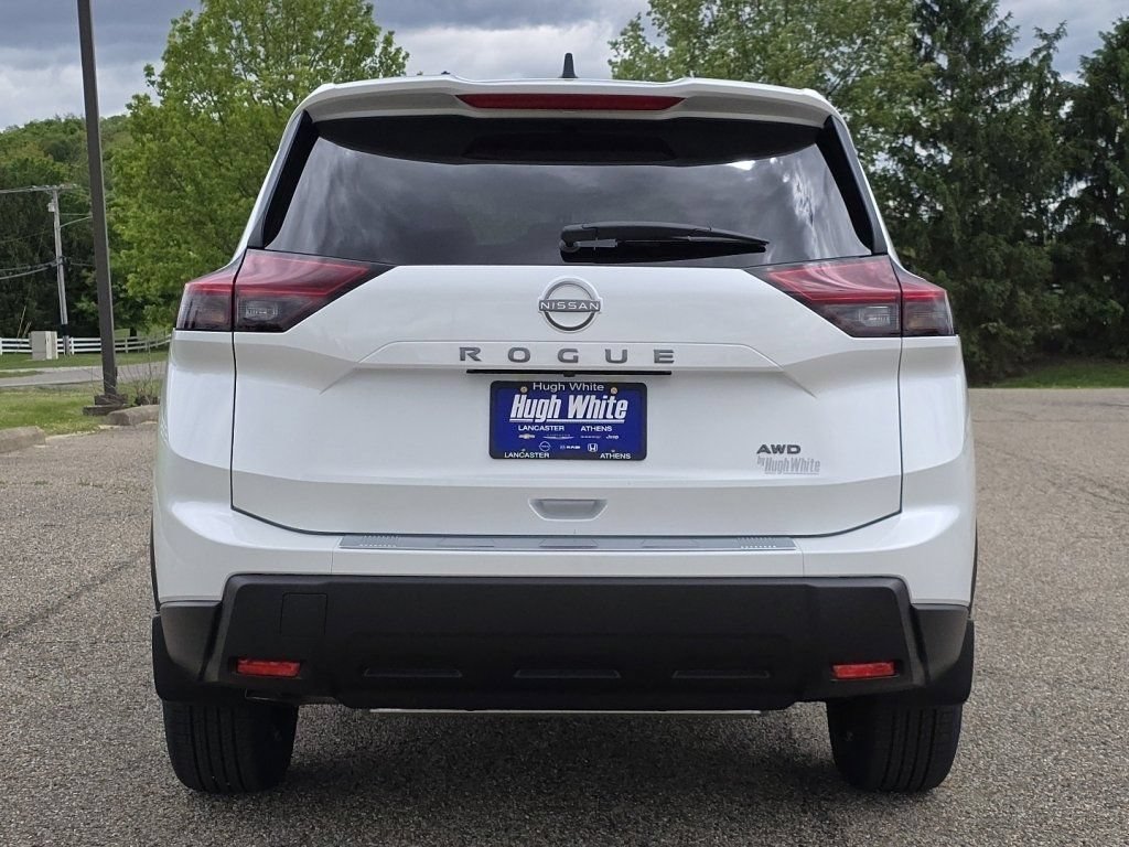 New 2026 Nissan Rogue SV w/ Cold Weather Package AWD/4WD image 10