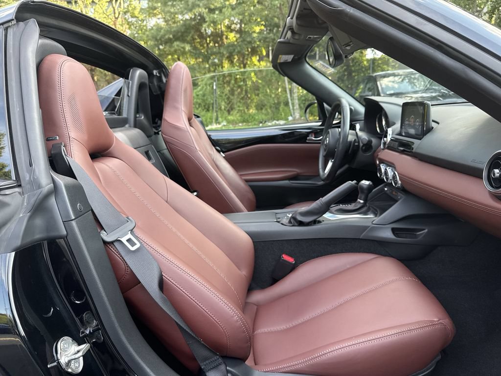 Used 2019 MAZDA MX-5 Miata RF Grand Touring RWD image 24