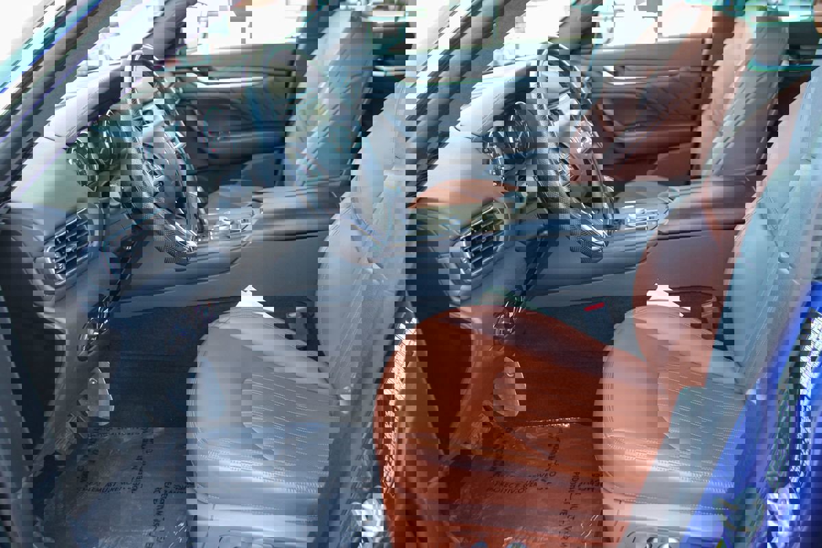 Used 2023 Maserati Levante GT image 15