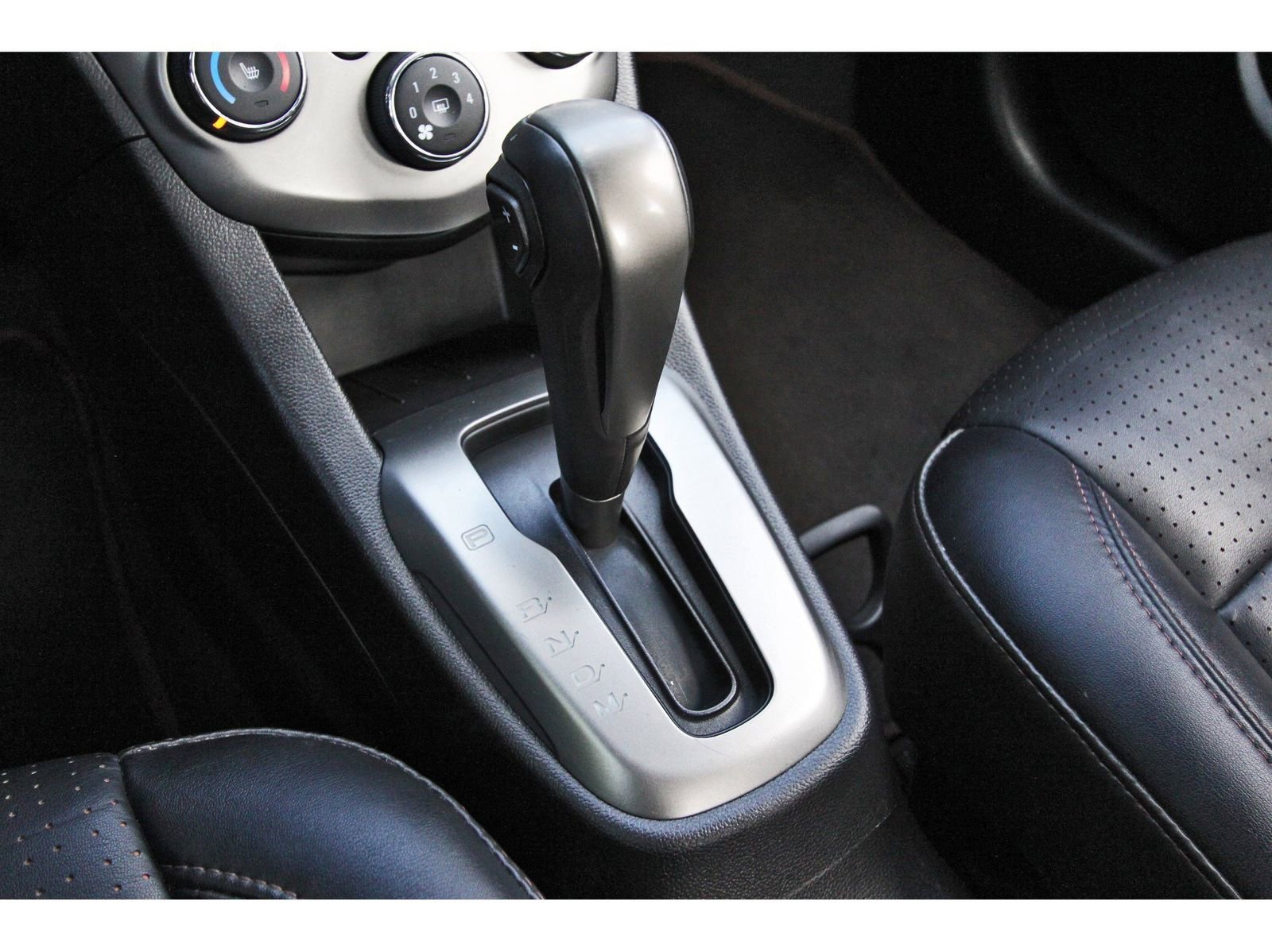 Used 2015 Chevrolet Sonic LTZ image 27