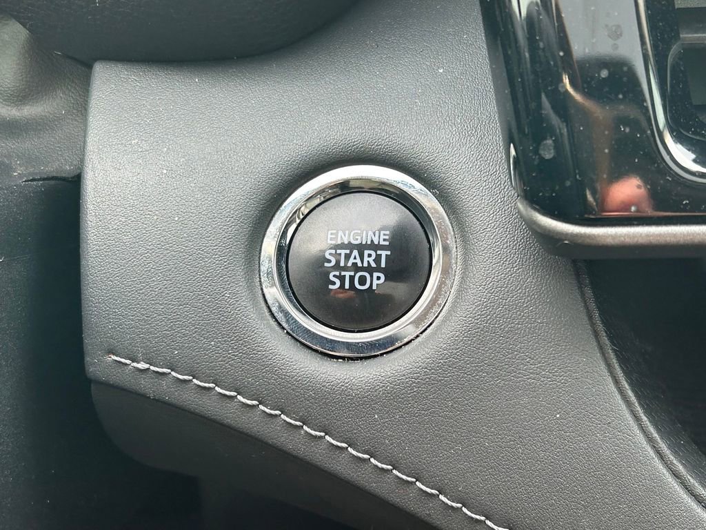 Used 2023 Toyota Highlander Limited image 30