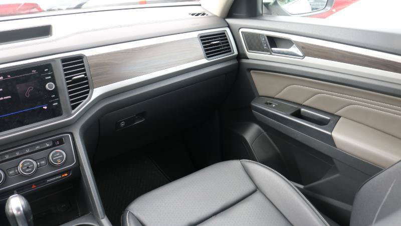 Used 2021 Volkswagen Atlas SE FWD image 18