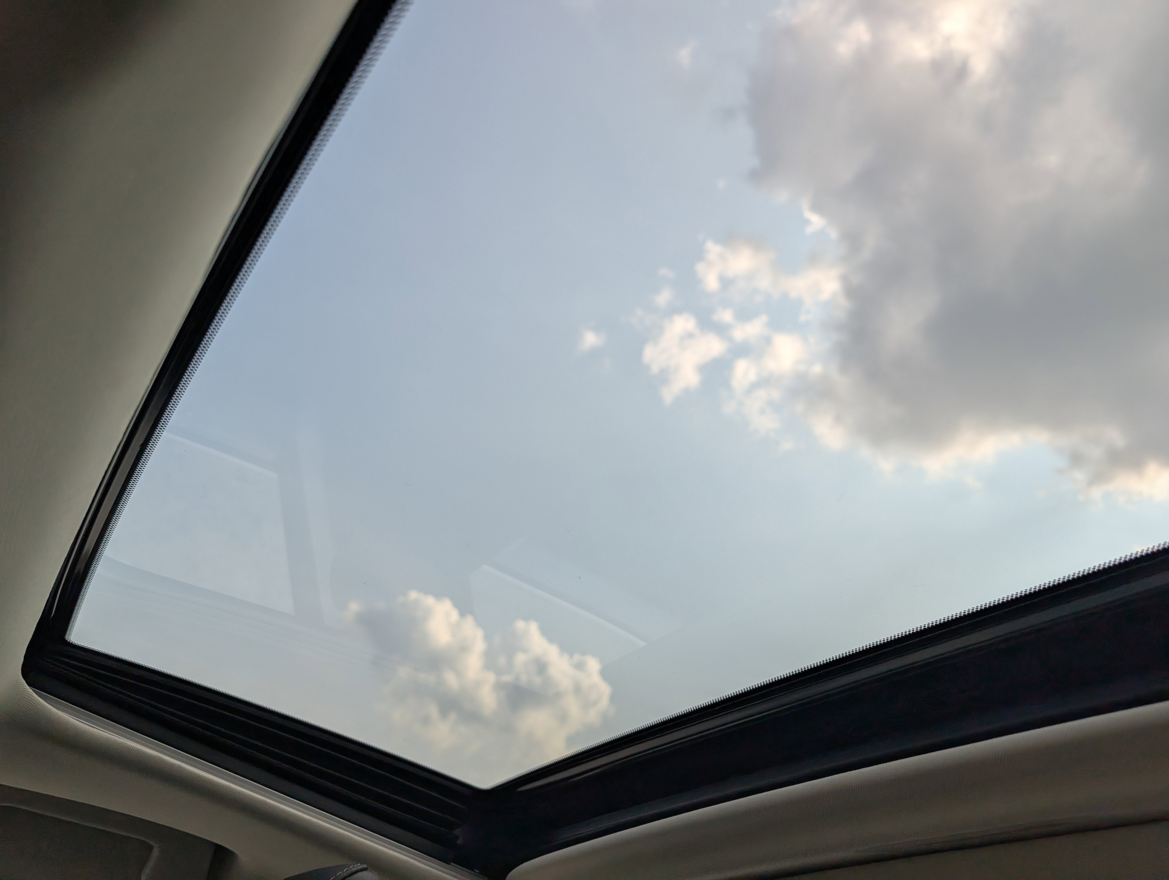 Used 2020 Lexus ES 300h w/ Premium Package image 23