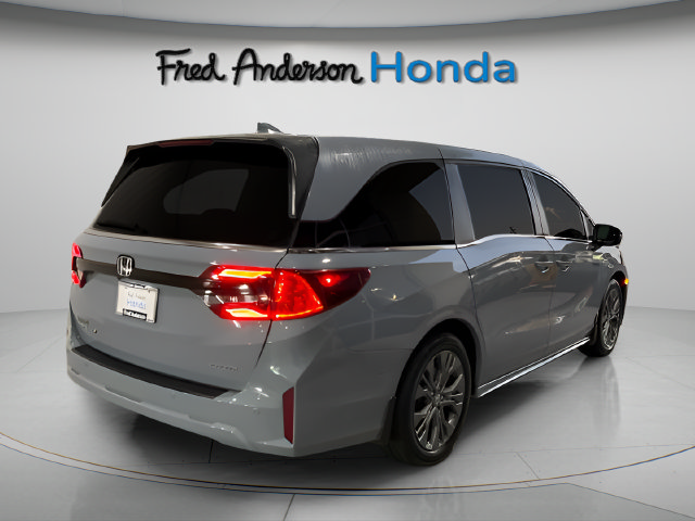 Certified 2025 Honda Odyssey Touring image 5