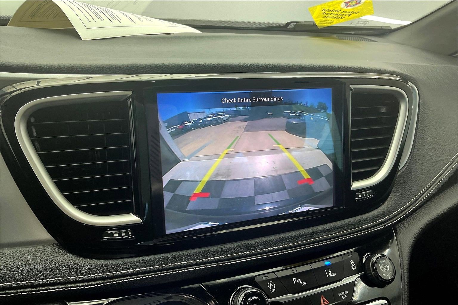 Used 2021 Chrysler Pacifica Touring-L w/ S Appearance Package FWD image 23