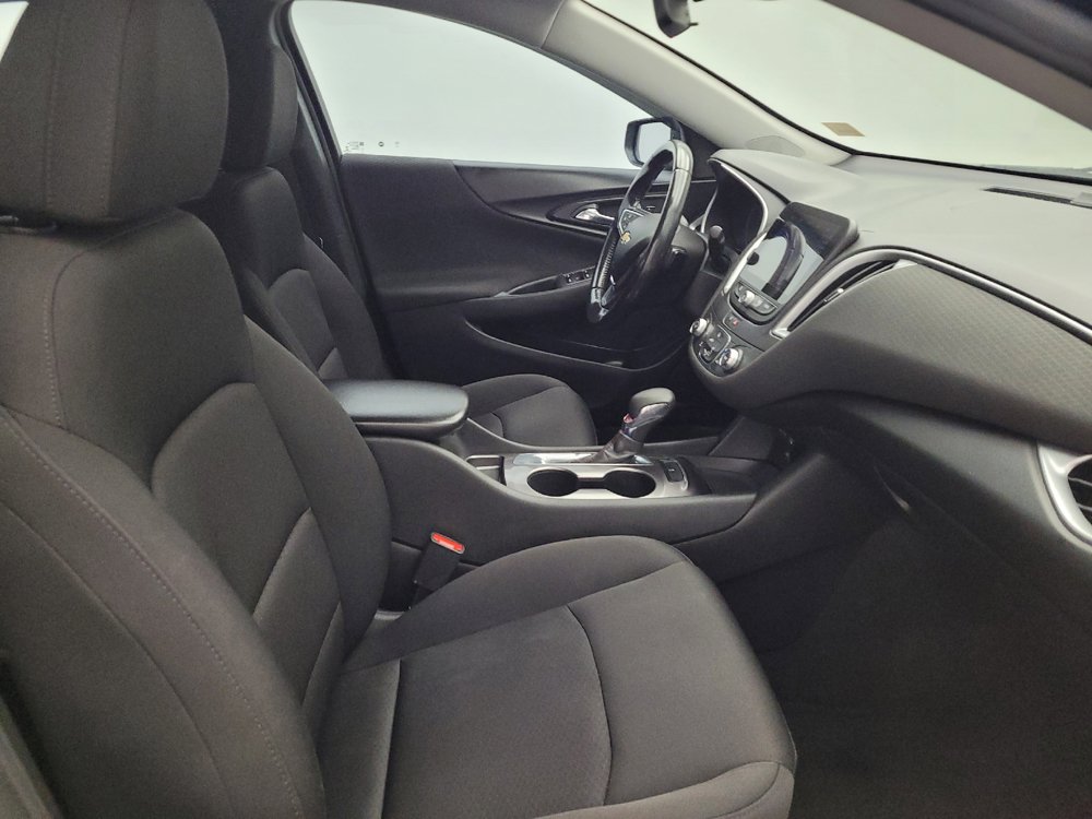 Used 2021 Chevrolet Malibu RS w/ LPO, Convenience Package 2 FWD image 21