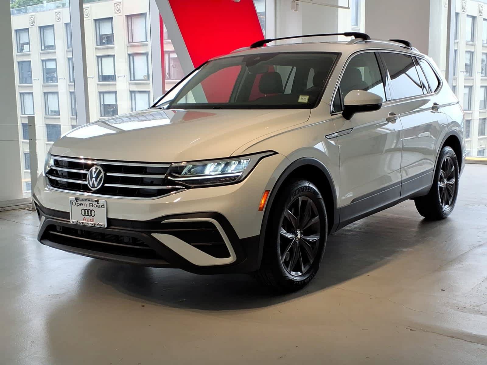 Used 2024 Volkswagen Tiguan SE