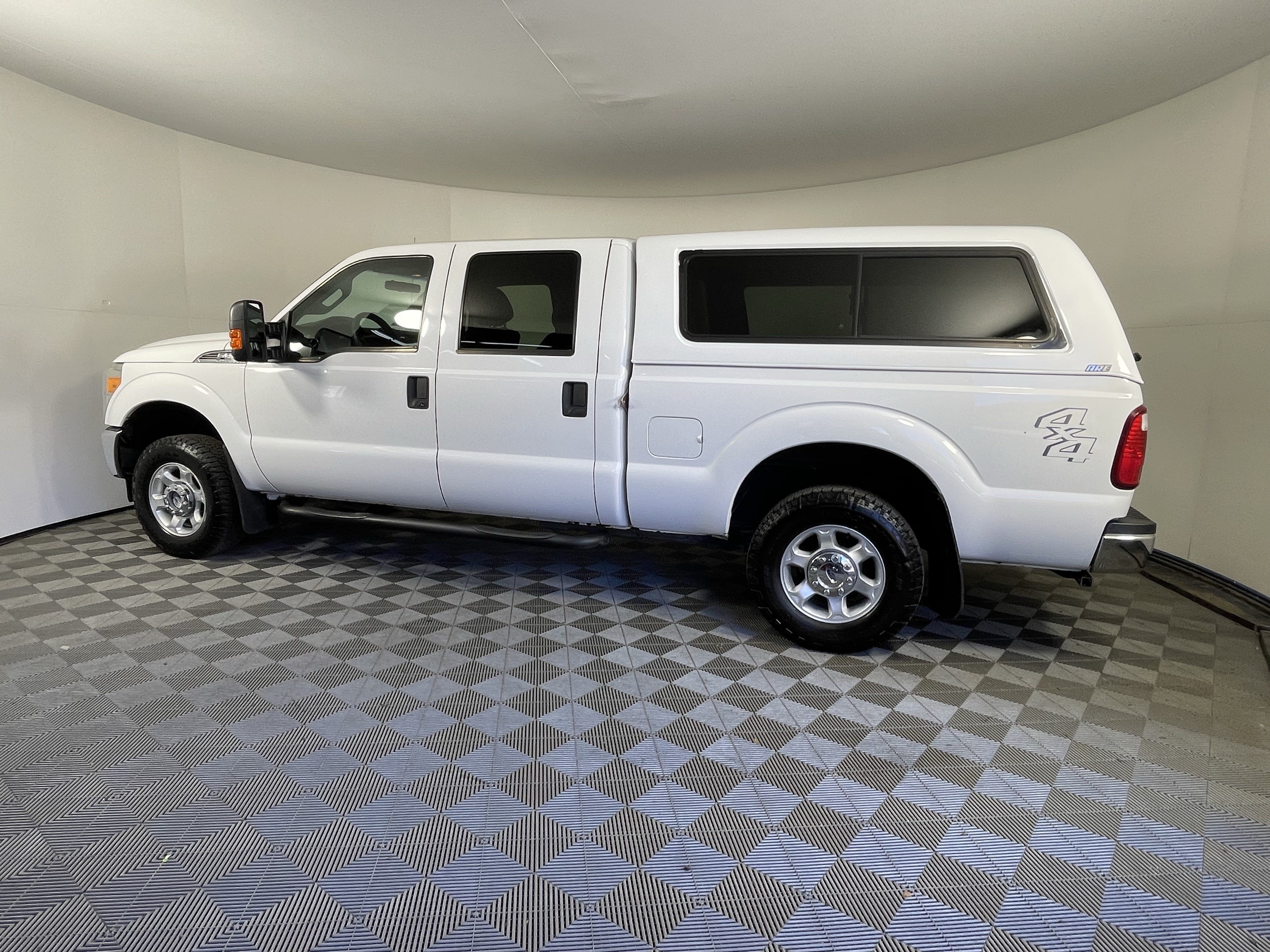 Used 2012 Ford F250 XLT AWD/4WD image 2
