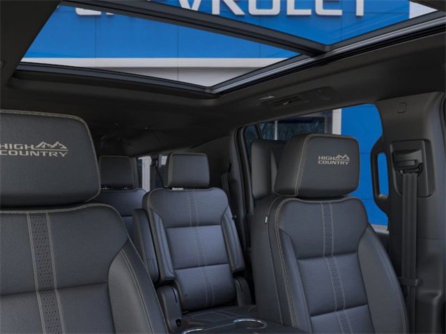 New 2025 Chevrolet Suburban High Country image 24