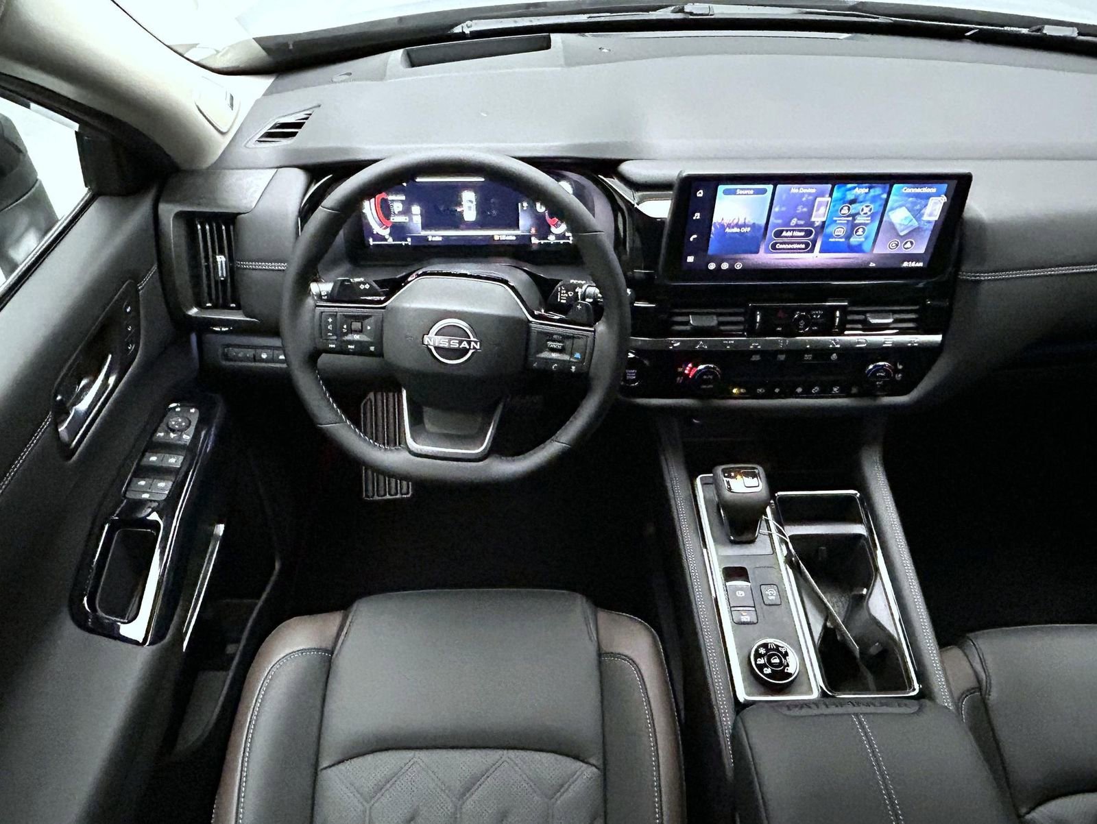 New 2026 Nissan Pathfinder Platinum image 13