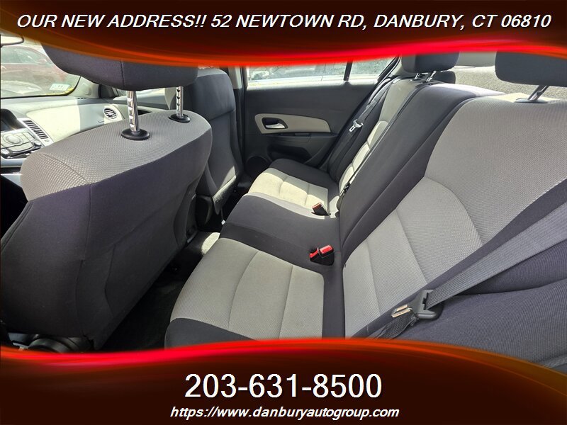 Used 2015 Chevrolet Cruze LS image 6