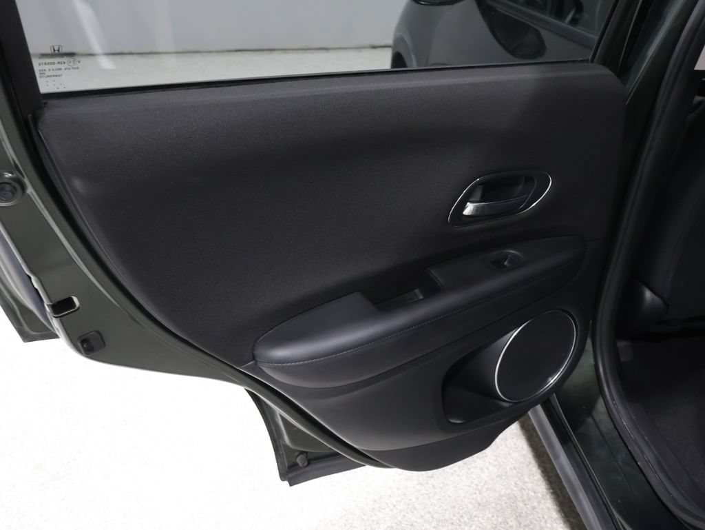 Used 2016 Honda HR-V EX image 19