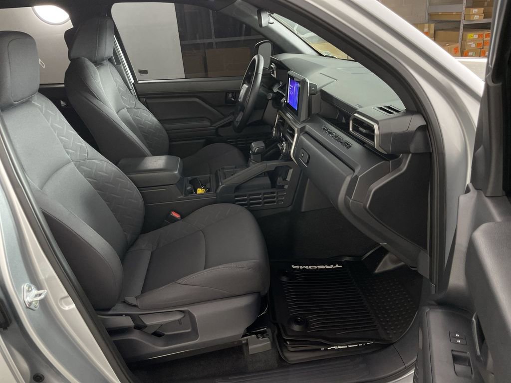 Used 2025 Toyota Tacoma SR image 27