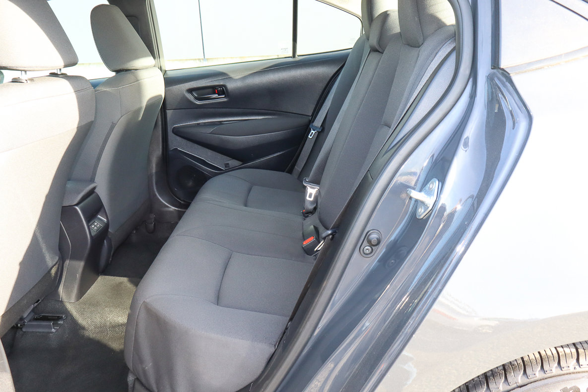 Used 2025 Toyota Corolla LE FWD image 8