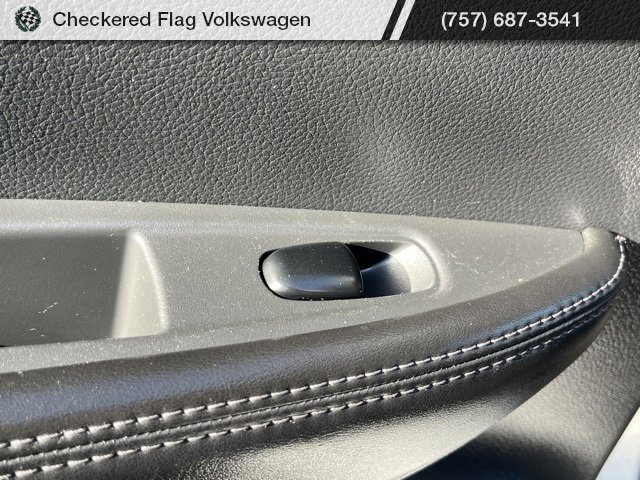 Used 2021 Nissan Rogue Sport SV image 25