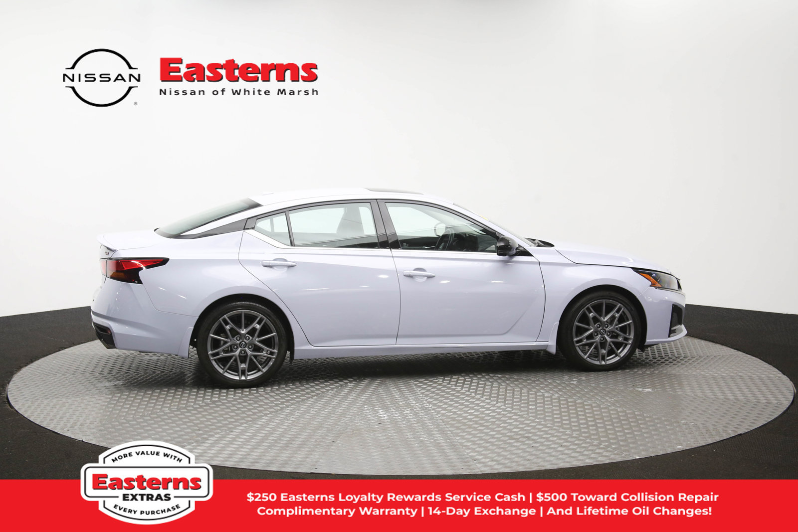 Used 2023 Nissan Altima 2.0 SR FWD image 43