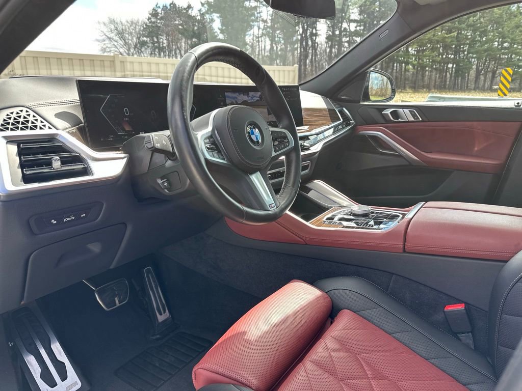 Used 2024 BMW X6 xDrive40i w/ Premium Package AWD/4WD image 18