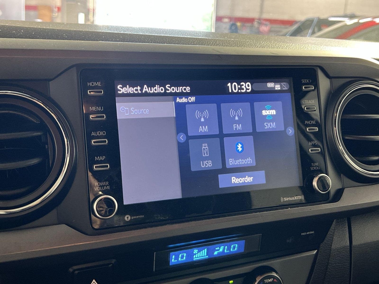 Used 2022 Toyota Tacoma TRD Sport w/ Technology Package AWD/4WD image 19