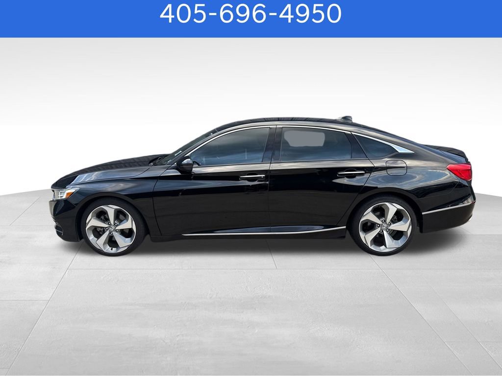 Used 2018 Honda Accord Touring video 2