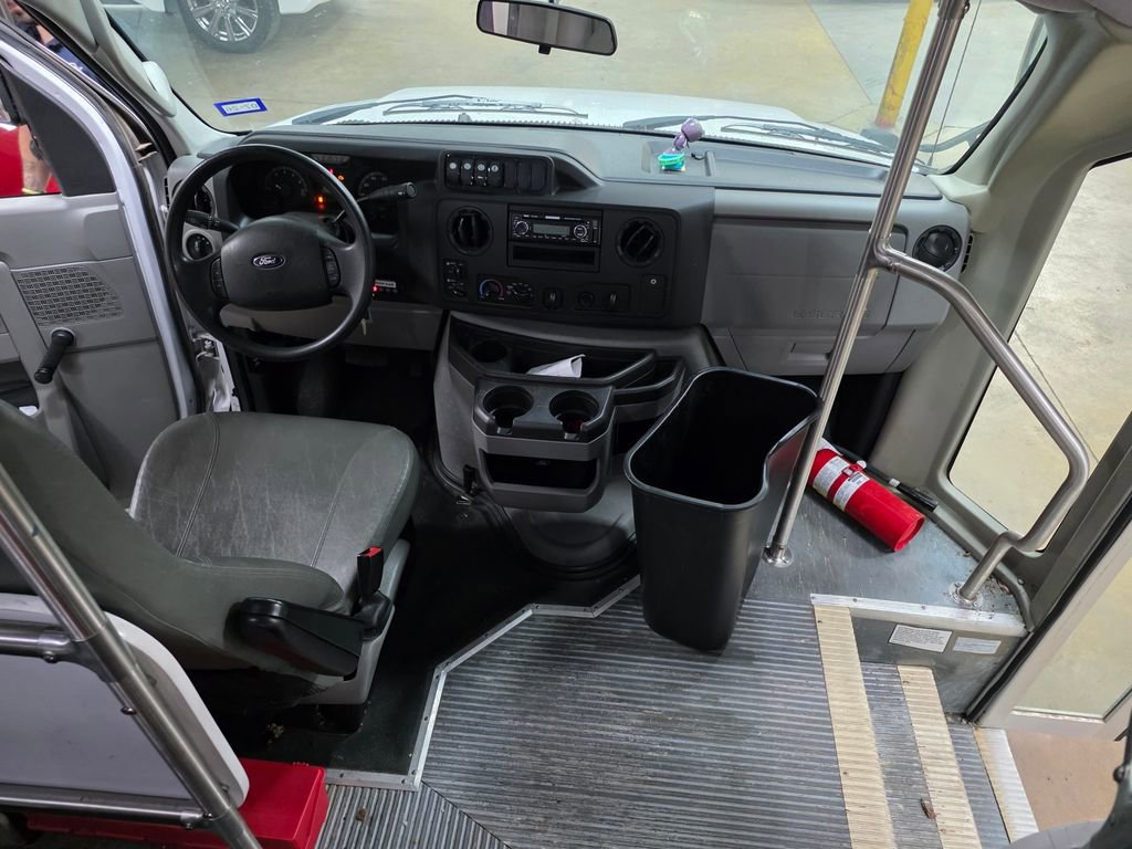 Used 2016 Ford E-350 and Econoline 350 Super Duty w/ Shuttle Bus Prep Package RWD image 25