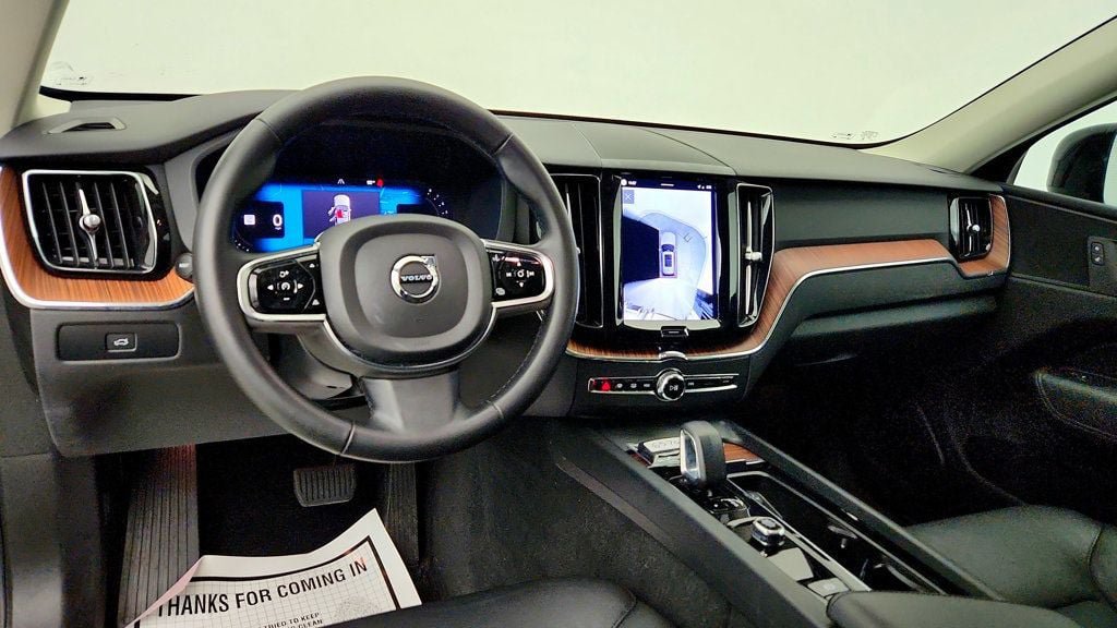 Used 2024 Volvo XC60 B5 Plus w/ Climate Package AWD/4WD image 12