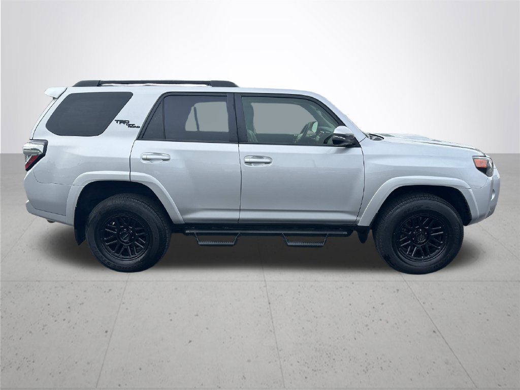 Used 2023 Toyota 4Runner TRD Off-Road Premium w/ Moonroof Package AWD/4WD image 6