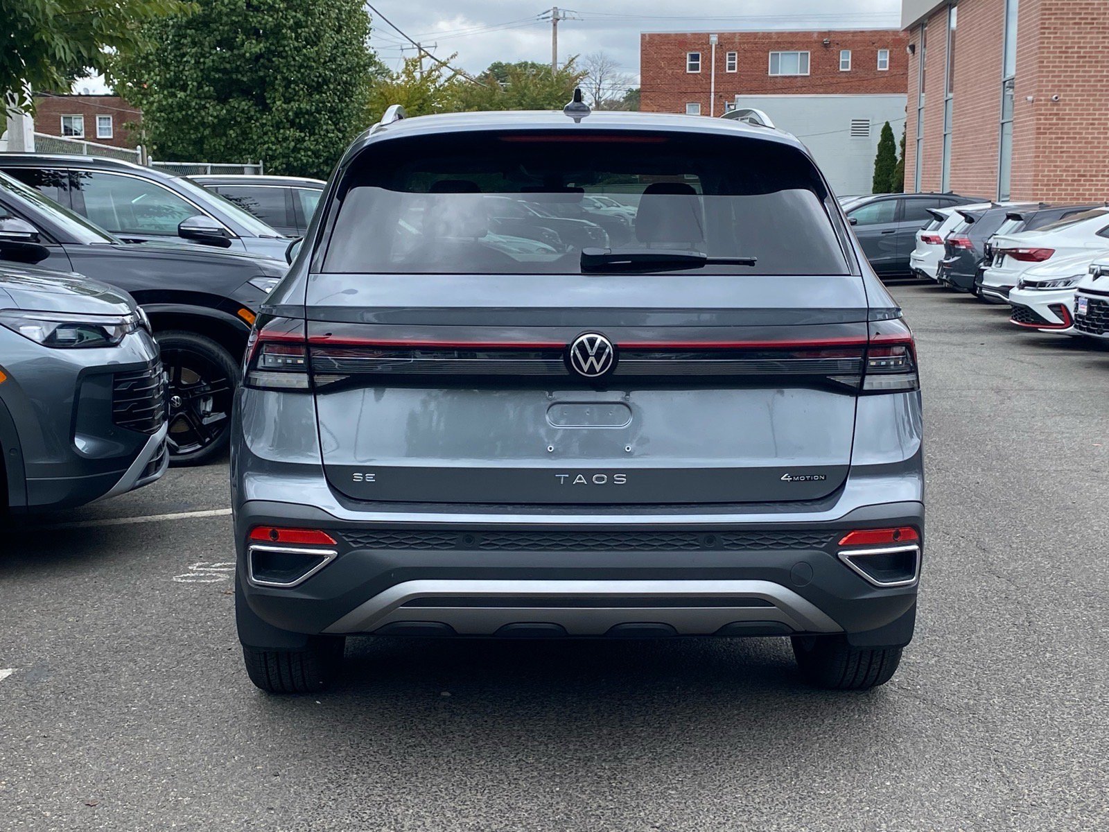 New 2026 Volkswagen Taos SE AWD/4WD image 4