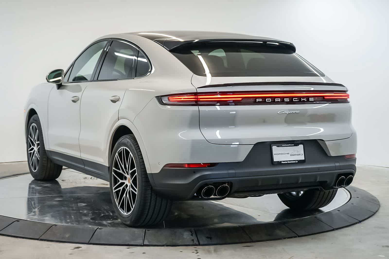 New 2026 Porsche Cayenne Coupe AWD/4WD image 3