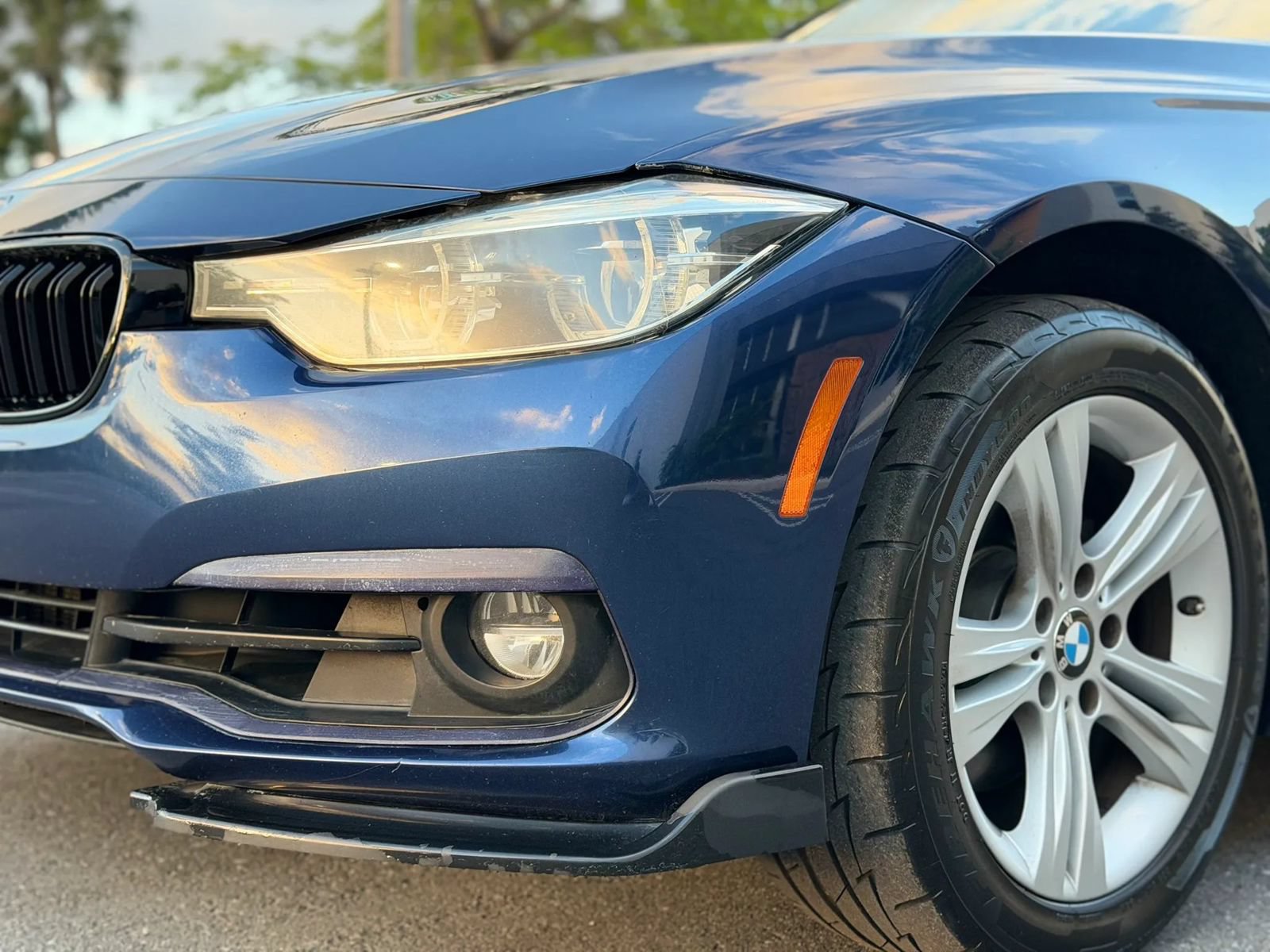 Used 2018 BMW 330i xDrive Sedan AWD/4WD image 14