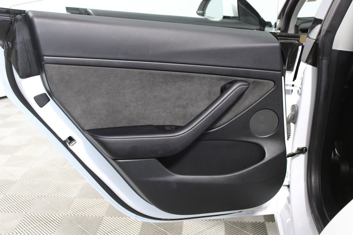 Used 2022 Tesla Model 3 Long Range AWD/4WD image 24