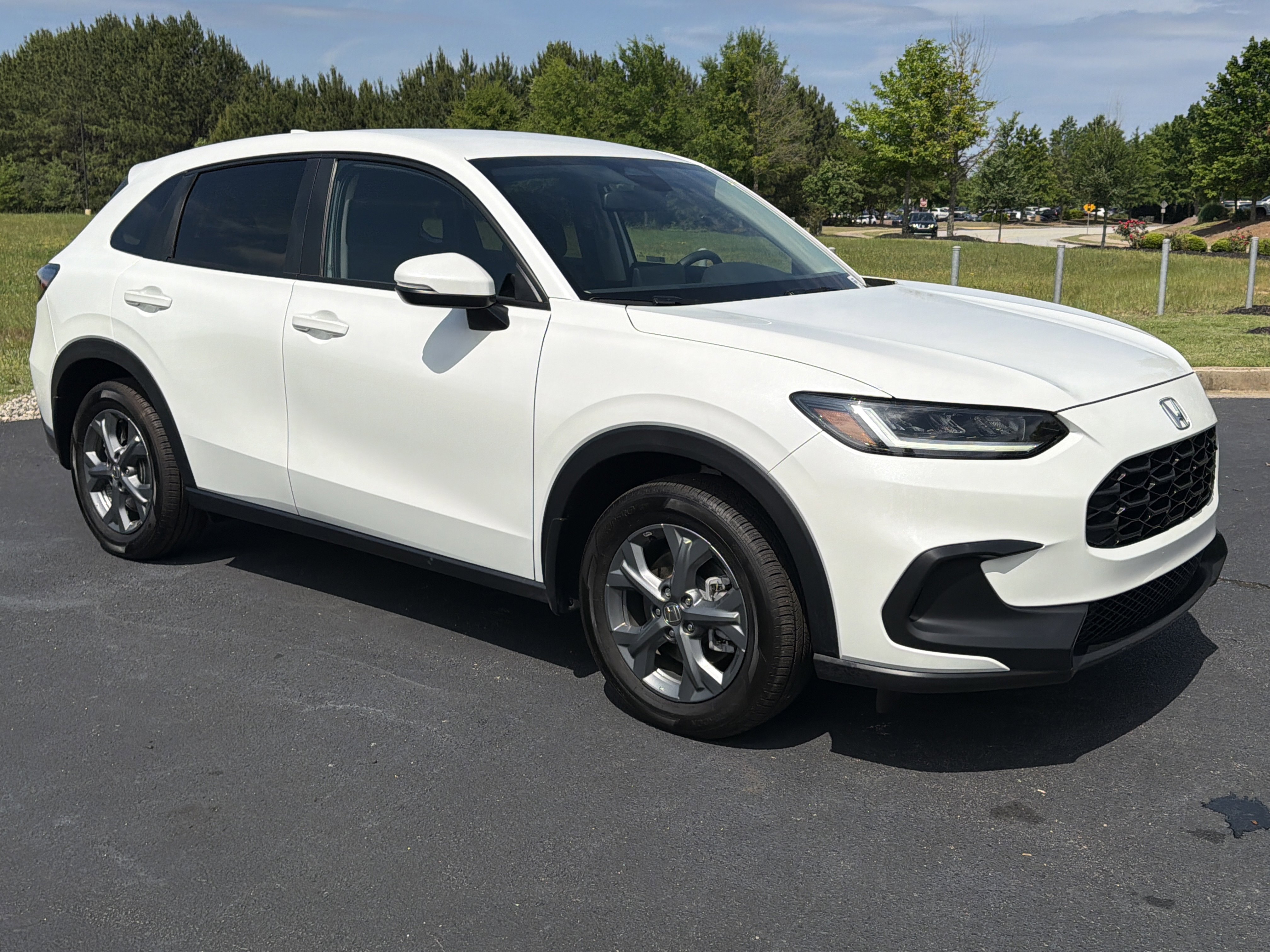 Certified 2026 Honda HR-V LX image 2