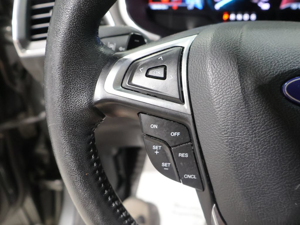 Used 2019 Ford Edge Titanium w/ Cold Weather Package AWD/4WD image 32