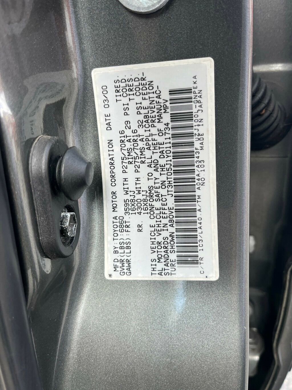 Used 2000 Toyota Land Cruiser AWD/4WD image 34