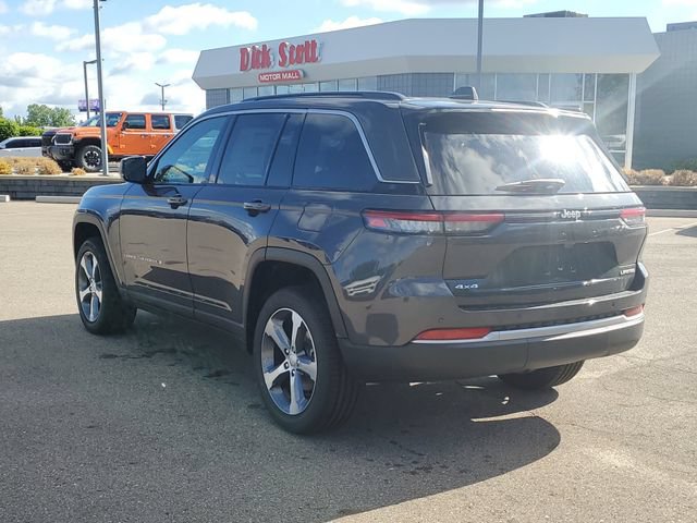 New 2026 Jeep Grand Cherokee Limited w/ Trailer Tow Package AWD/4WD image 5
