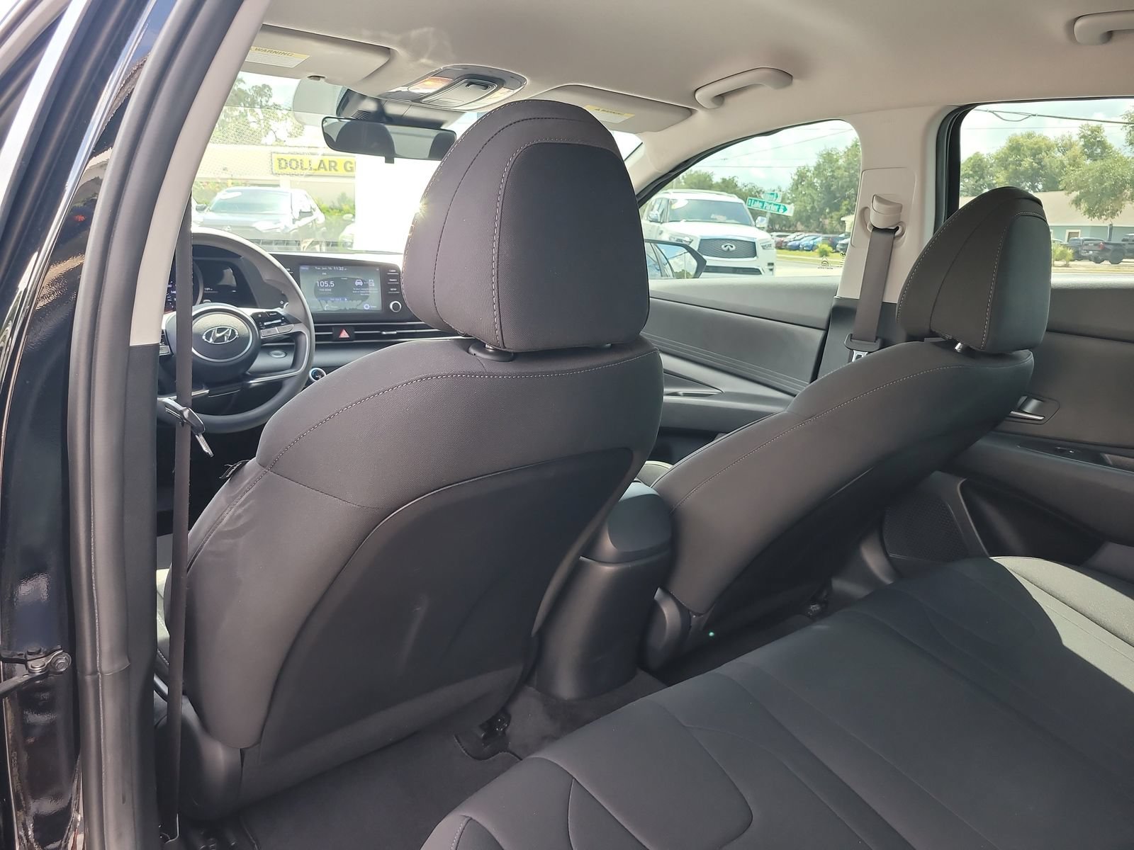 Used 2022 Hyundai Elantra SEL FWD image 10