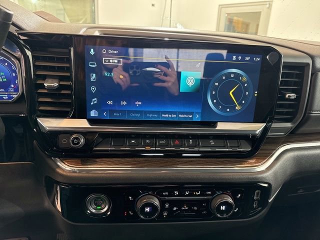 Used 2023 Chevrolet Silverado 1500 RST w/ Z71 Off-Road Package image 23