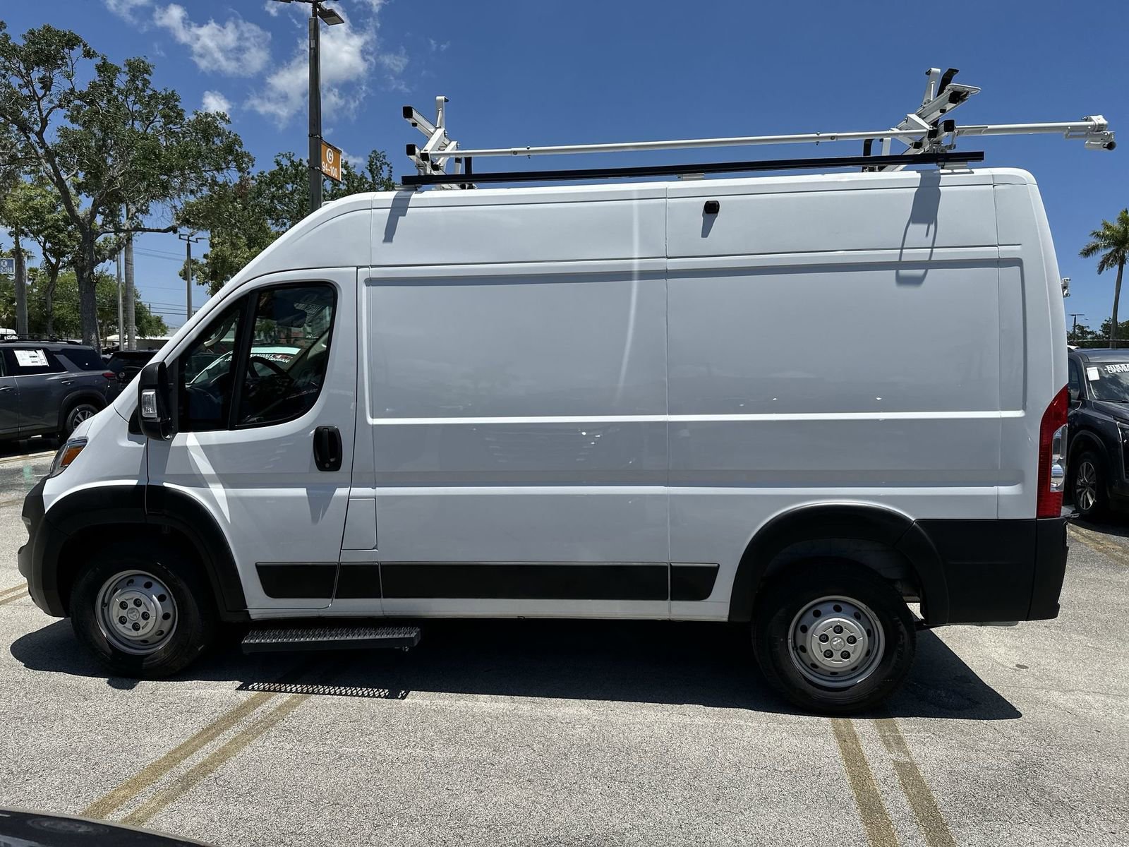 Used 2023 RAM ProMaster 1500 FWD image 5