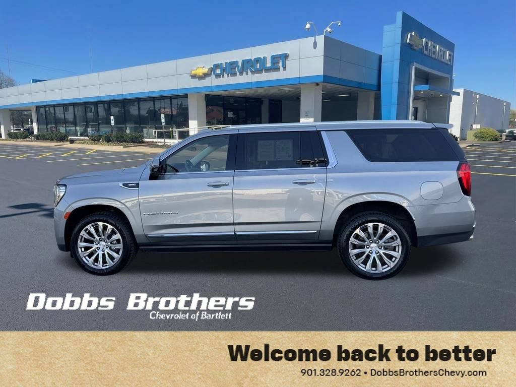 Used 2023 GMC Yukon XL Denali AWD/4WD image 4