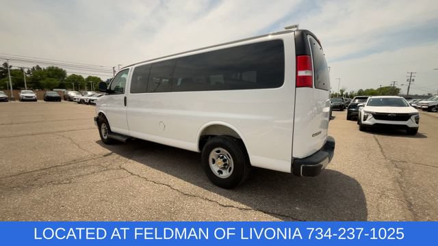 Used 2025 Chevrolet Express 3500 LT w/ LT Preferred Equipment Group RWD image 6